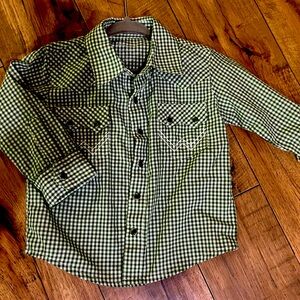 Green wrangler pearl snap